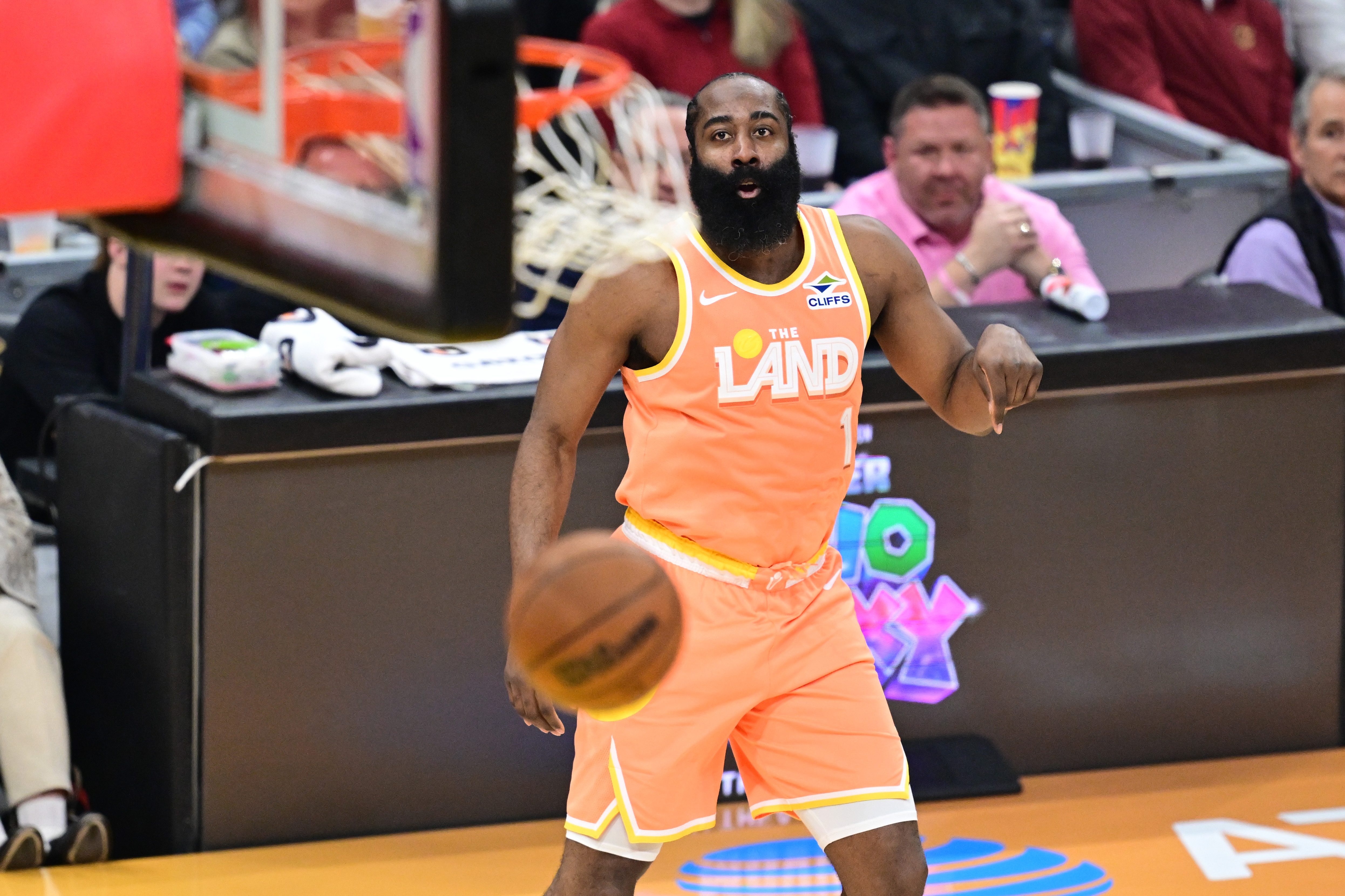 欧冠积分榜-哈登说自己运气不好？路威：今年他没任何借口了 一切都对他有利